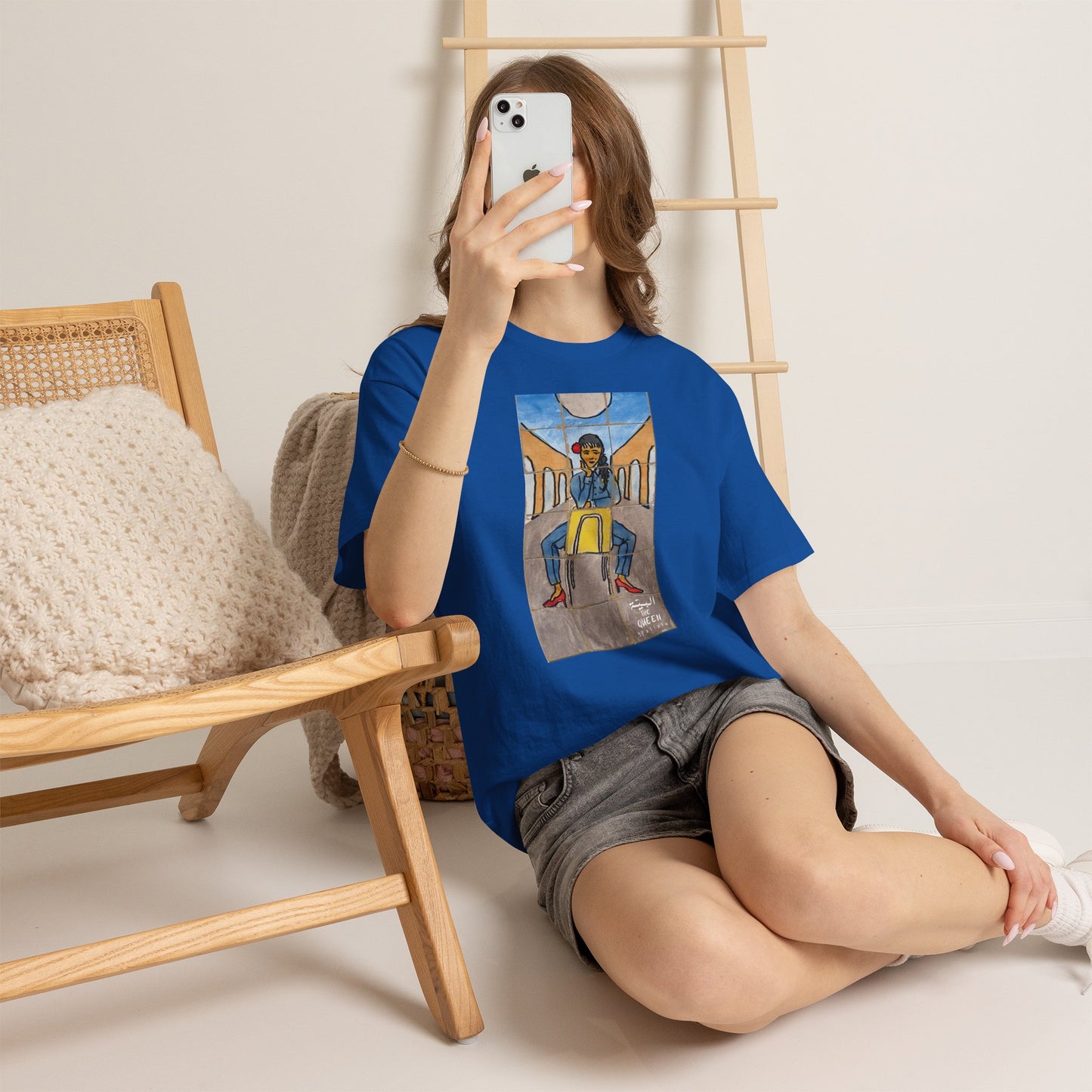 El Bayya / The Queen : Unisex Heavy Cotton Tee