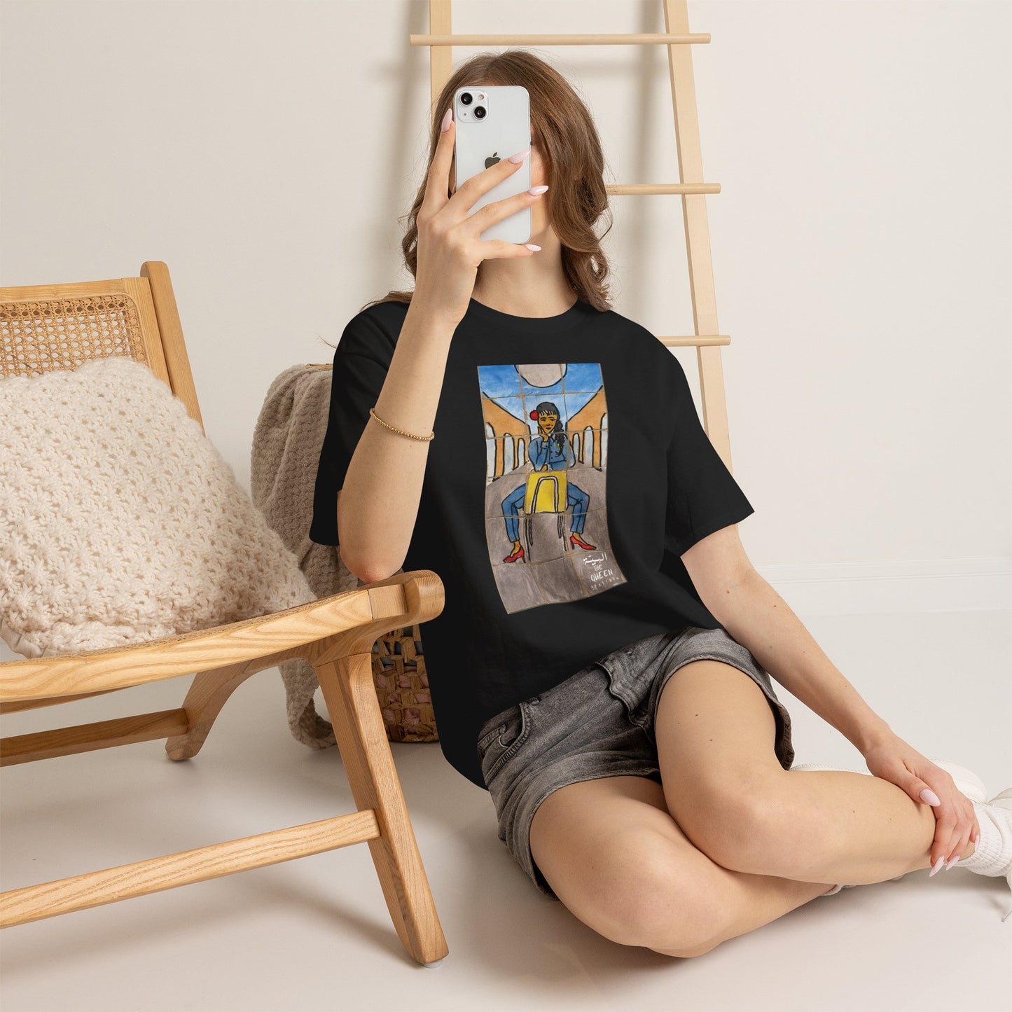 El Bayya / The Queen : Unisex Heavy Cotton Tee