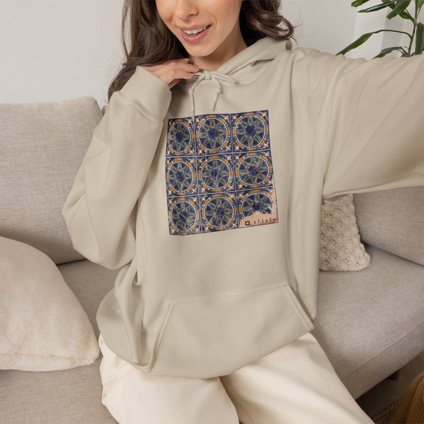 Ines Vintage Hoodie
