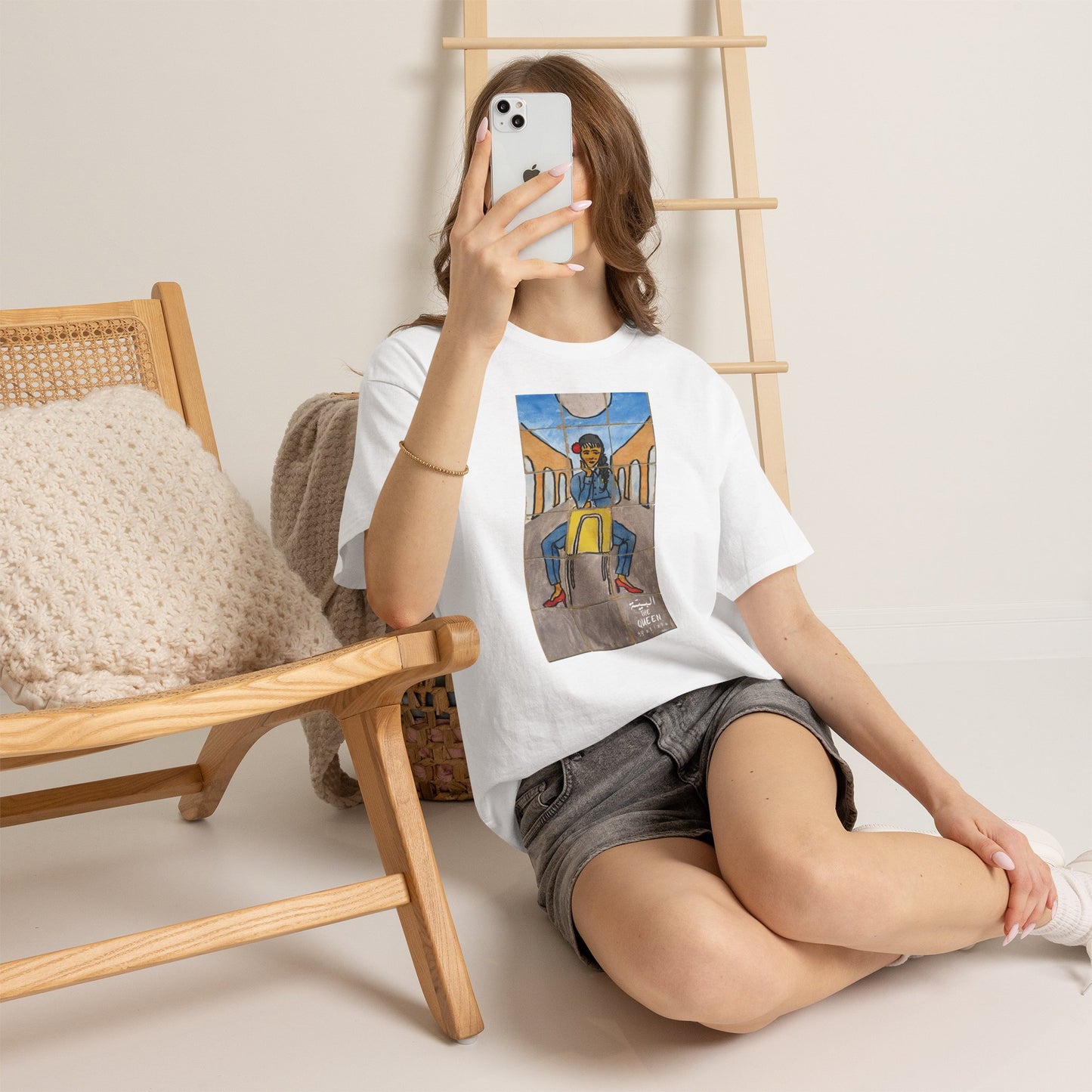 El Bayya / The Queen : Unisex Heavy Cotton Tee