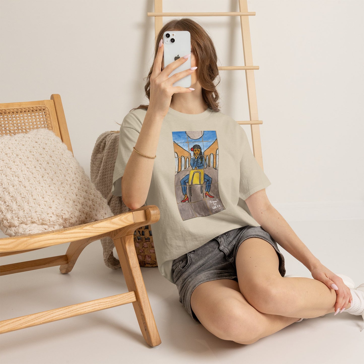 El Bayya / The Queen : Unisex Heavy Cotton Tee